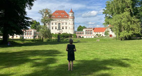 Auf einer der alljährlichen Exkursionen in die ehemaligen deutschen Ostgebiete – 2026 ging es u.a. nach Schildau in Niederschlesien (Foto: Guido Pahl)